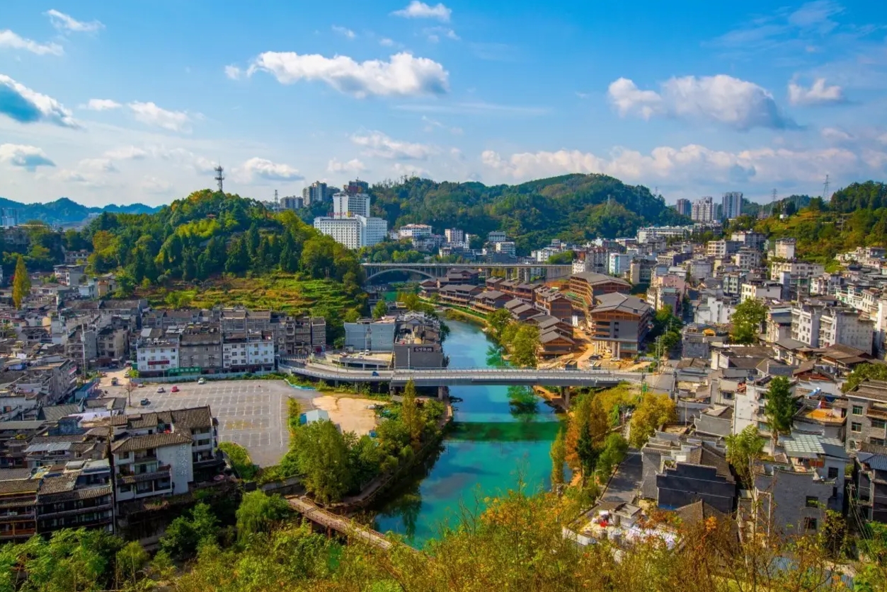 【秘境張家界】遊覽天空之城(七星山) 高鐵5天團（買一送一）