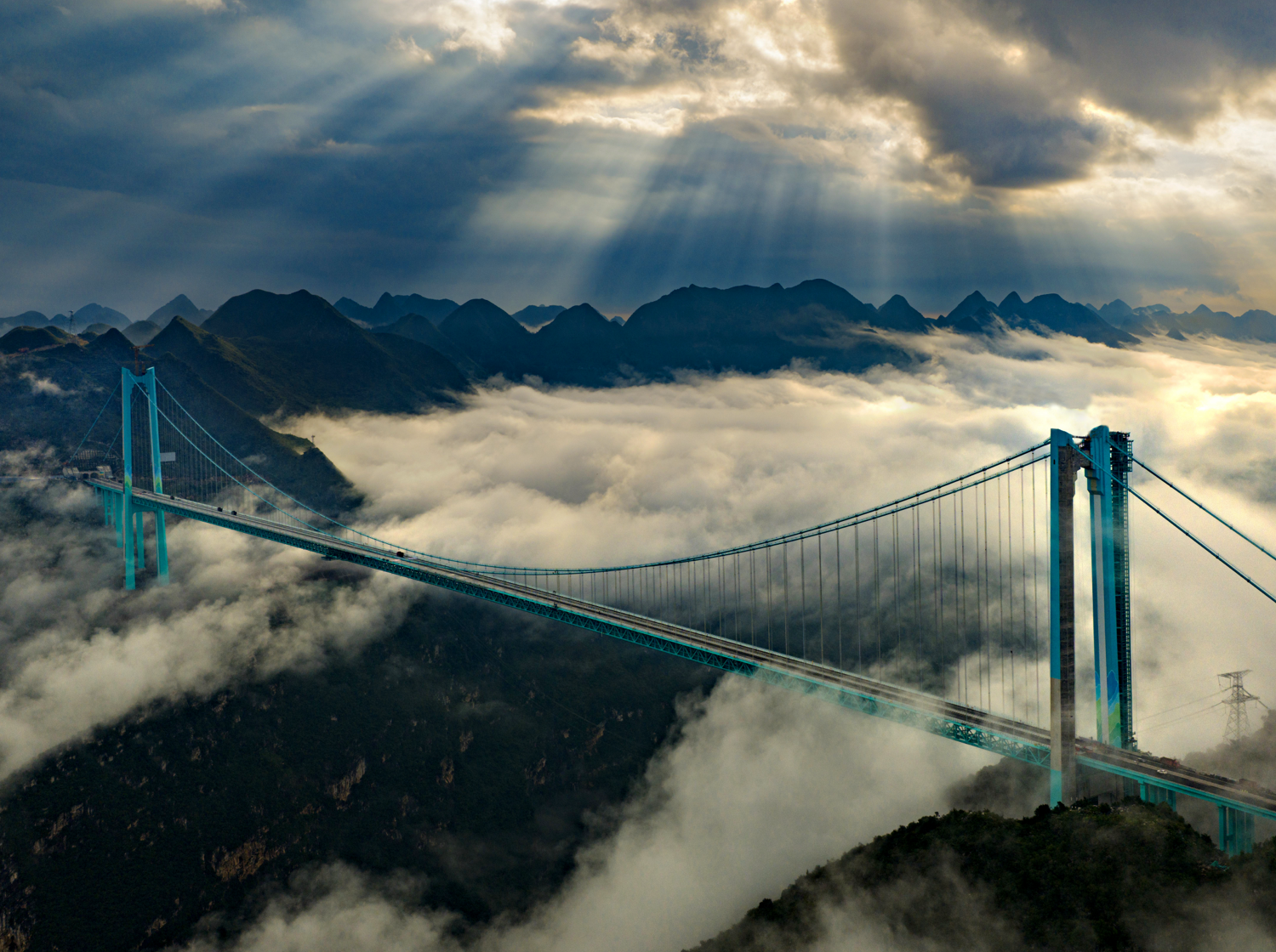 【西九龍往返】貴州國家5A【黃果樹瀑布】貴州新地標【花江峽谷大橋】船遊【萬峰湖景區】高鐵純玩5天團