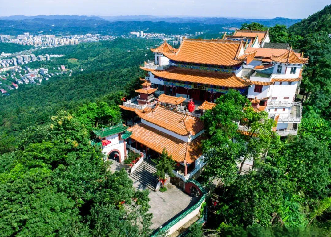打卡全新網紅五指峰 郴州“小鳳凰古城”東江湖白廊“小洱海” 巴士3天團
