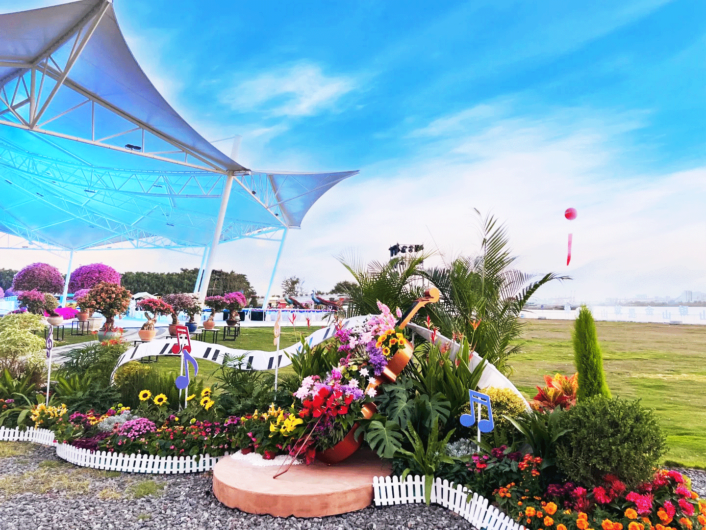 【春節加班】古道馬戰 篝火晚會 觀賞春節煙花 領略各式新春互動活動感受地道春節氣氛+舒適入住『新會碧桂園鳳凰酒店』豪歎酒店【新春豐富海鮮自助晚餐】純玩4天團