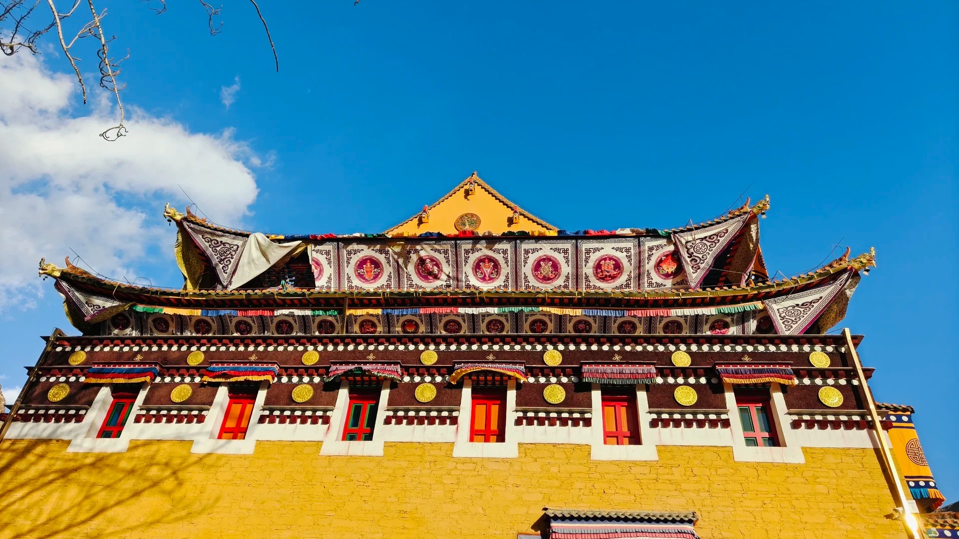 雪嶺雲杉-河谷草原-高山湖泊北疆賞景 北疆8天團