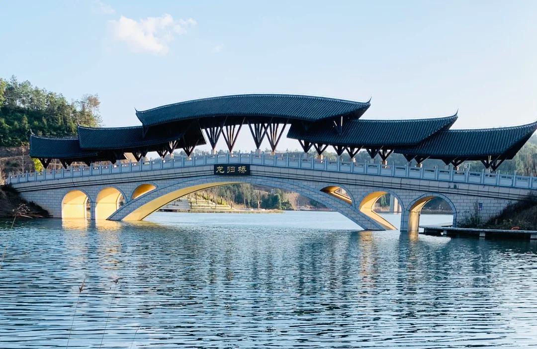 江西天龍山-大地之手-天空之鏡-享森林氧吧 巴士3天團